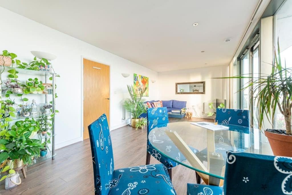 London Skylineviews 2 Bed 2 Bath Flat Near Canary Wharf, O2 & Excel Londres Exterior foto